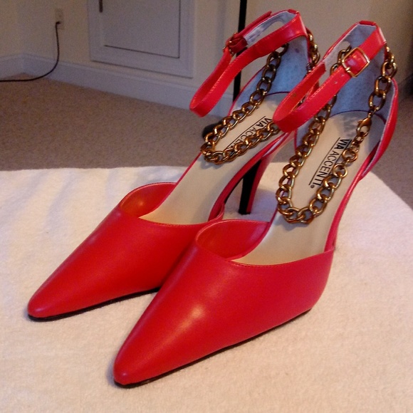 via accent Shoes - 🔥 HP 🔥 Women Red Leather Heels